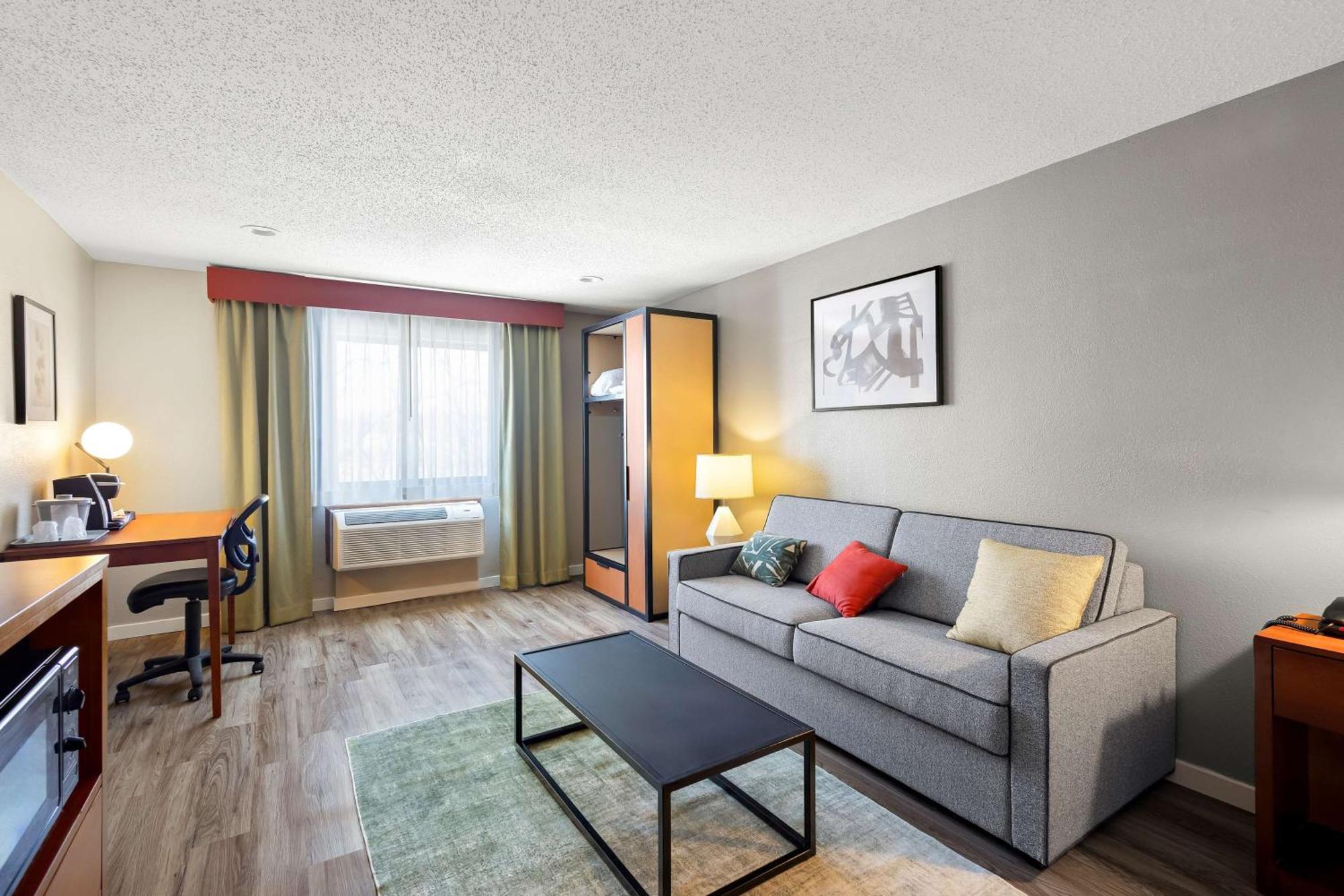 Best Western Fremont Angola I-80 90 Toll Road Екстер'єр фото